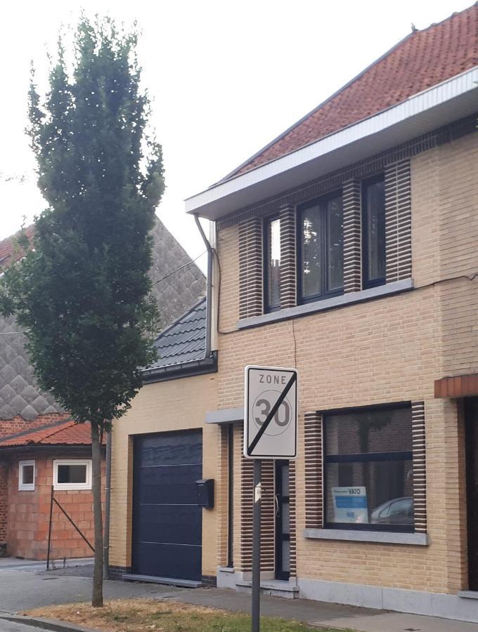 Vertentenhuis Hamme Bagian luar foto