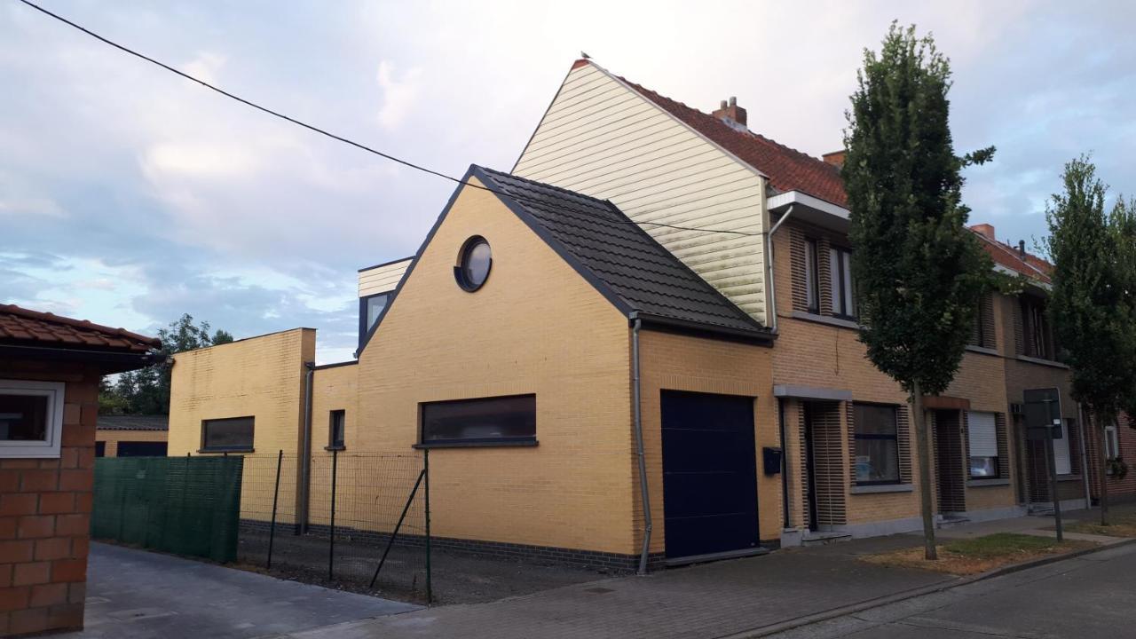Vertentenhuis Hamme Bagian luar foto