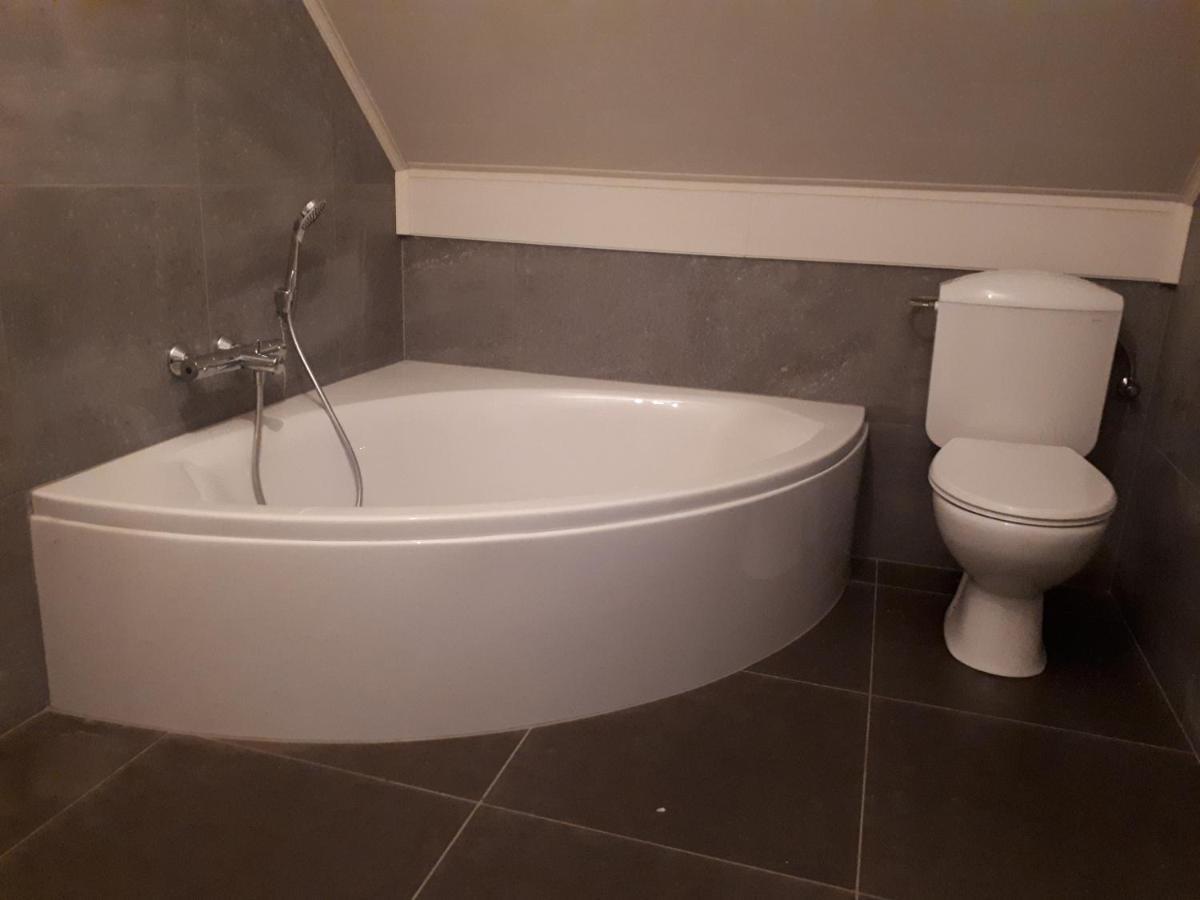 Vertentenhuis Hamme Bagian luar foto
