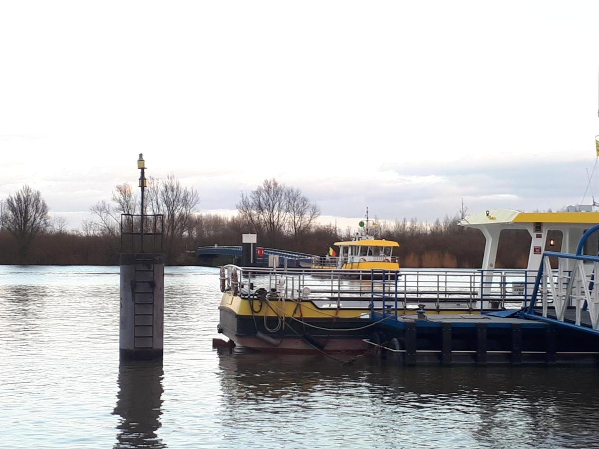 Vertentenhuis Hamme Bagian luar foto